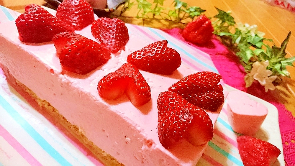 バレンタイン❤イチゴレアチーズケーキ