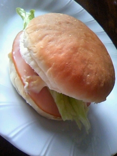 ハンバーガー風サンドイッチ