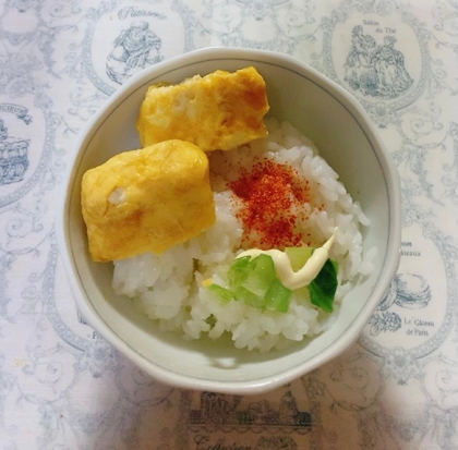 卵焼きと辛子明太子とネギつゆマヨ丼