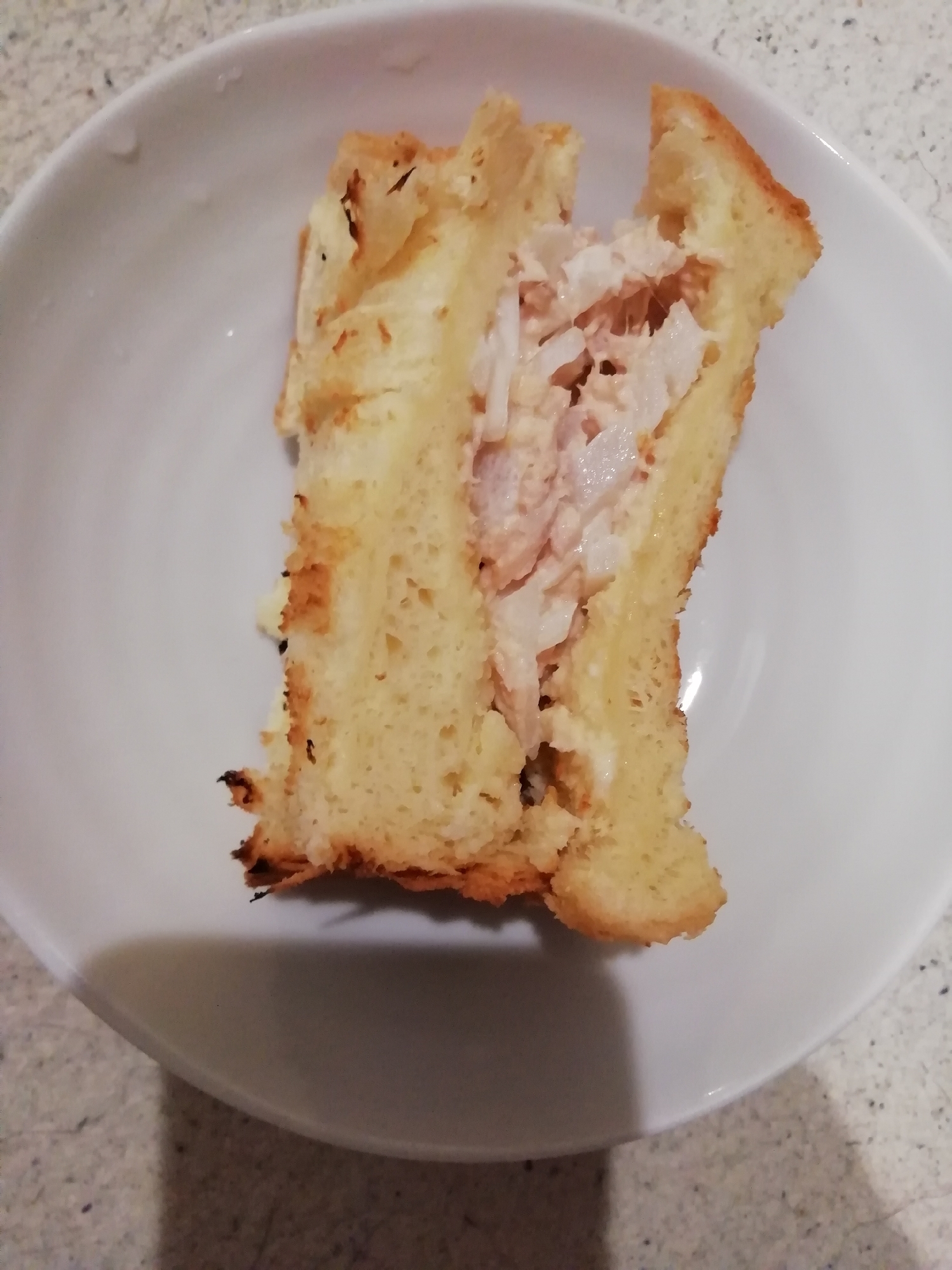 ツナ玉ねぎサンドイッチ