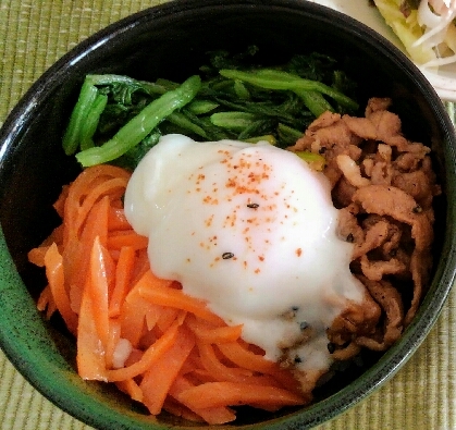 もやしがなかったので、ある材料で作ってみました❗夏バテの中、美味しくいただけました(^-^ゞ
また、作りたいと思います＼(^-^)／