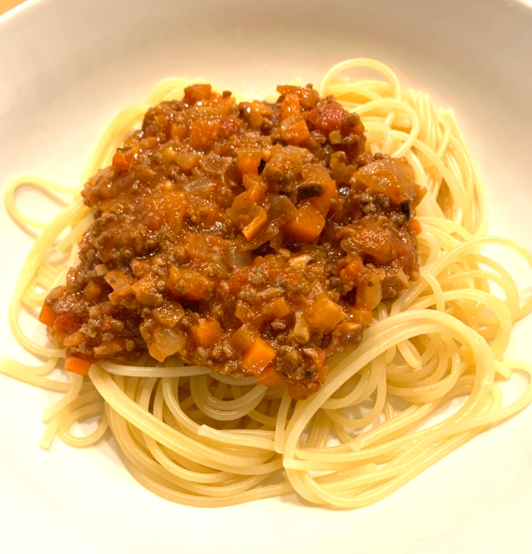 野菜たっぷりミートソーススパゲティ