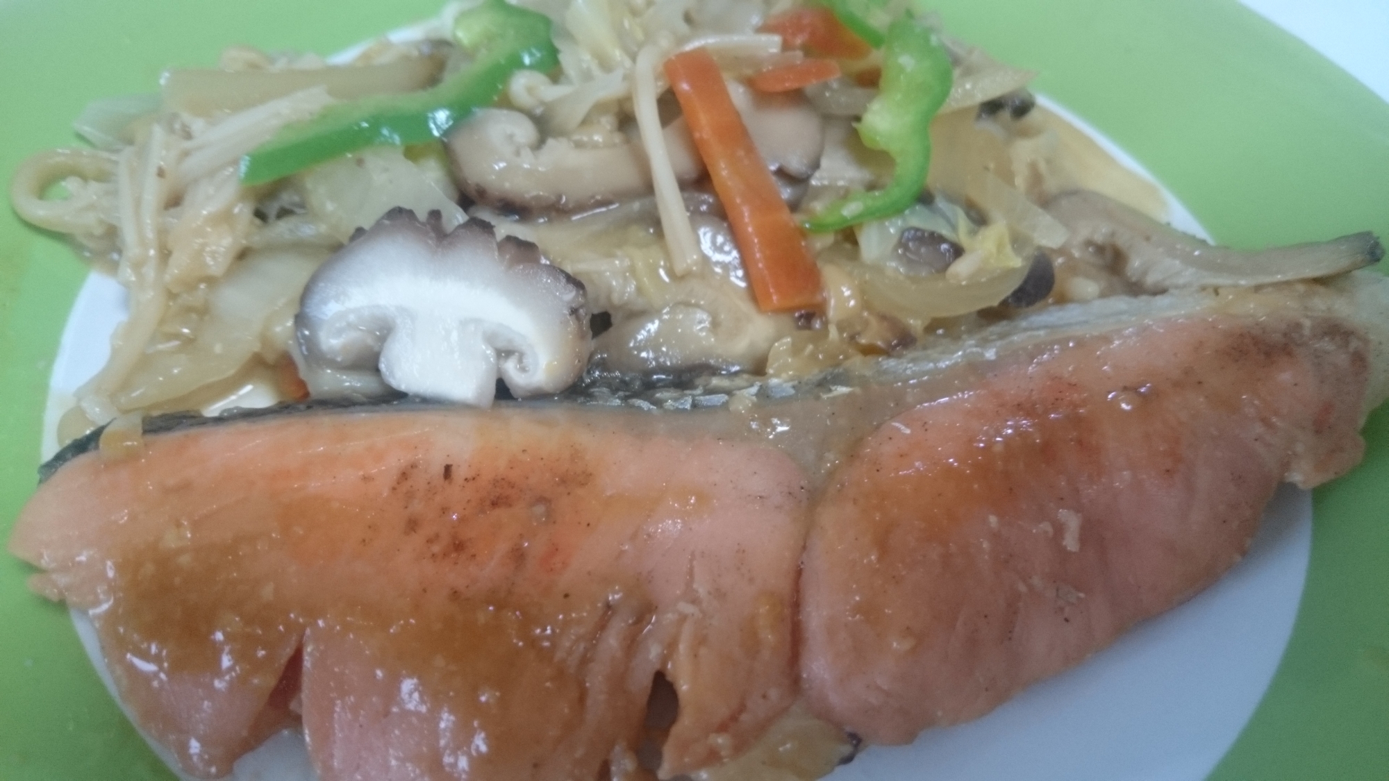 野菜をおいしく!ちゃちゃっと☆鮭のちゃんちゃん焼き