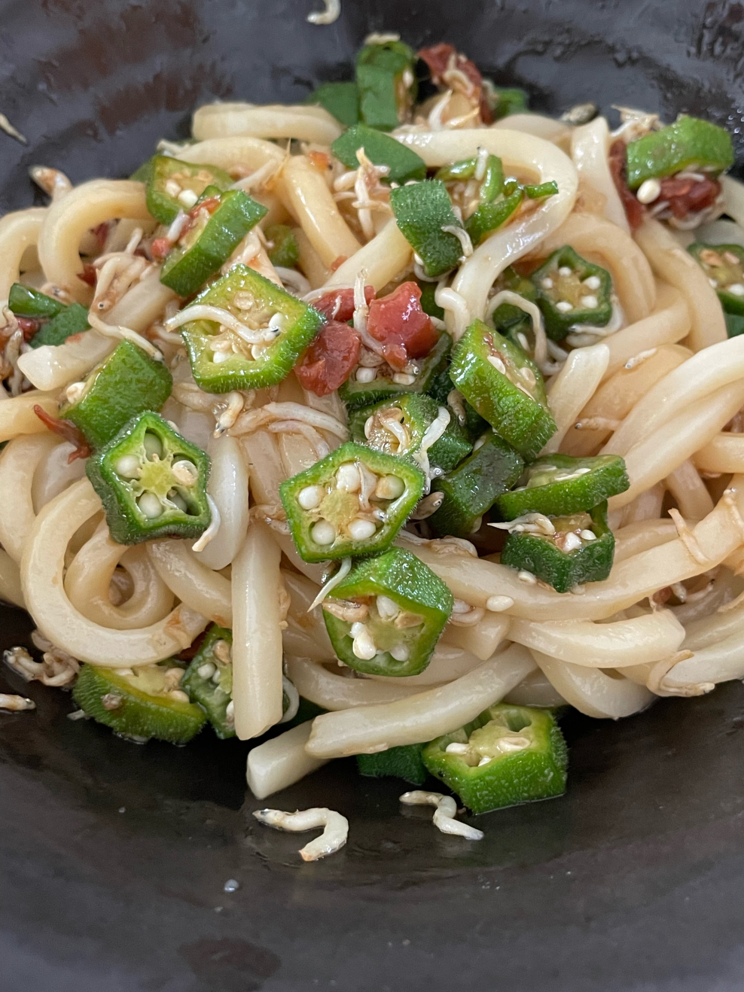 レンジで完結!梅オクラしらすうどん