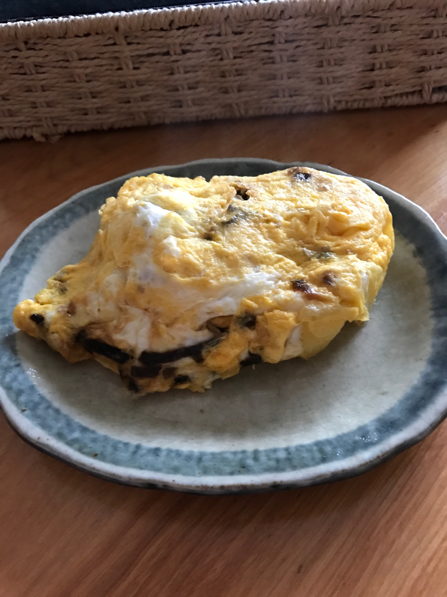 昆布の佃煮とじゃがいものオムレツ