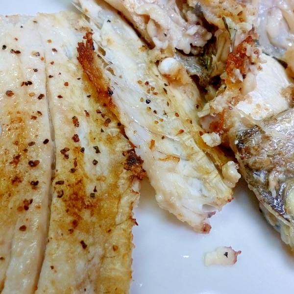 鱸 すずき のアラのバター焼き レシピ 作り方 By Iihi009 楽天レシピ 鱸 すずき のアラのバター焼き レシピ 作り方 By Iihi009 楽天レシピ