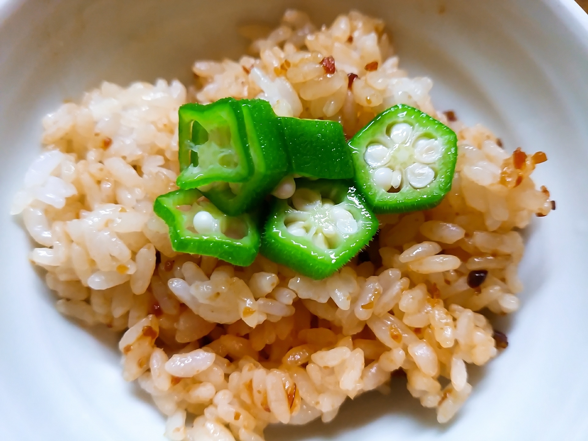 ゆず味噌炒めご飯オクラ乗せ