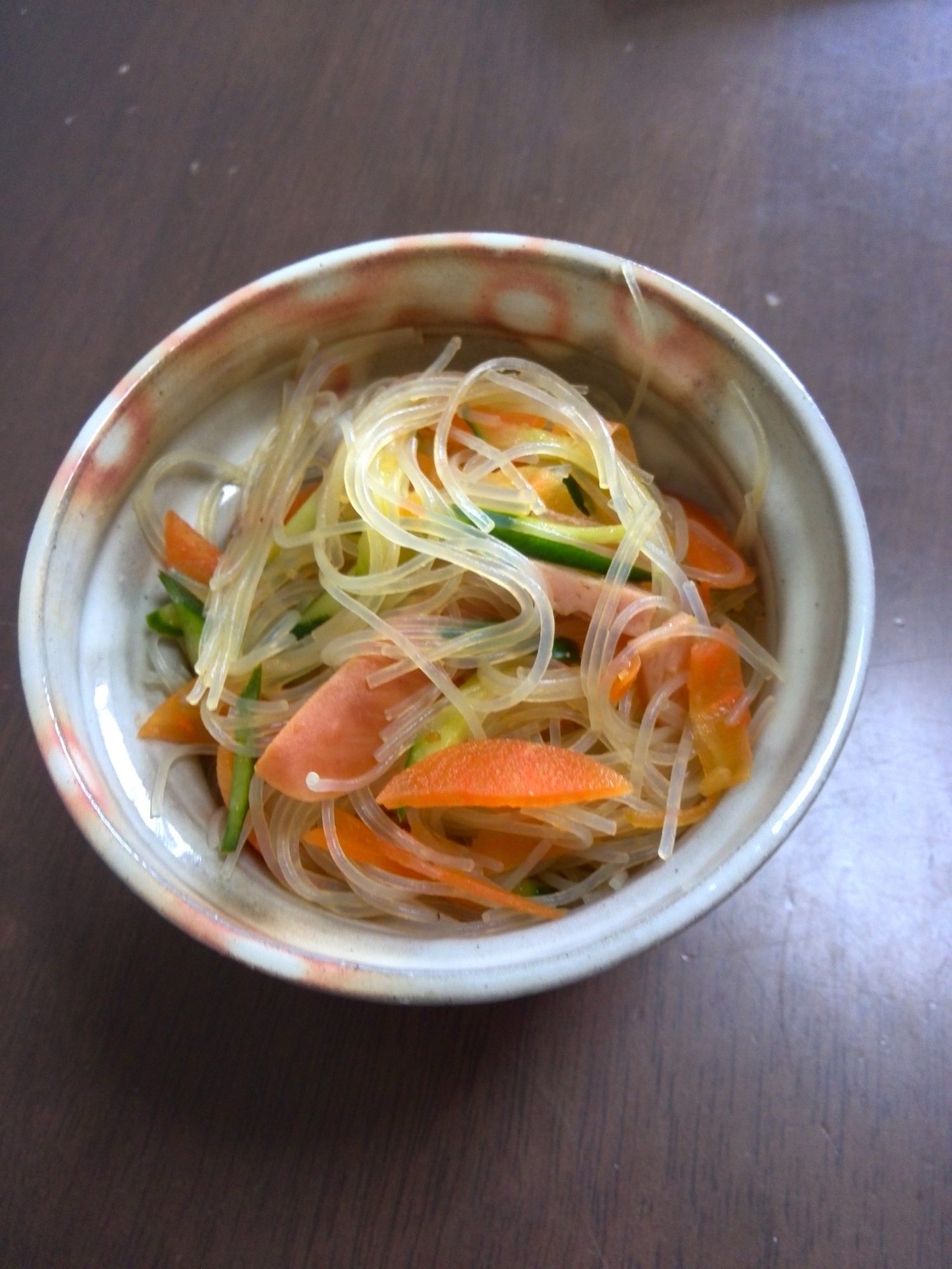 焼き肉のタレで春雨サラダ