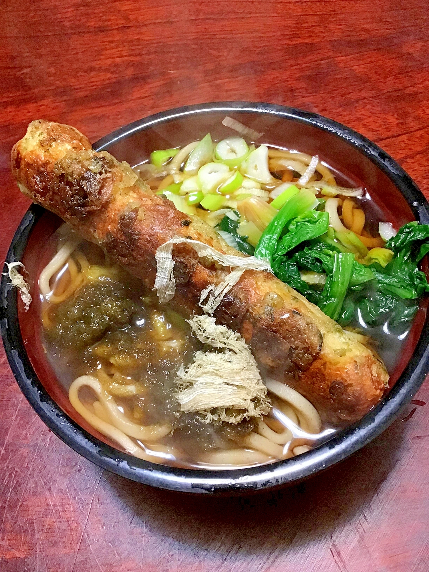 チクワ天とトロロ昆布とほうれん草のうどん（温）