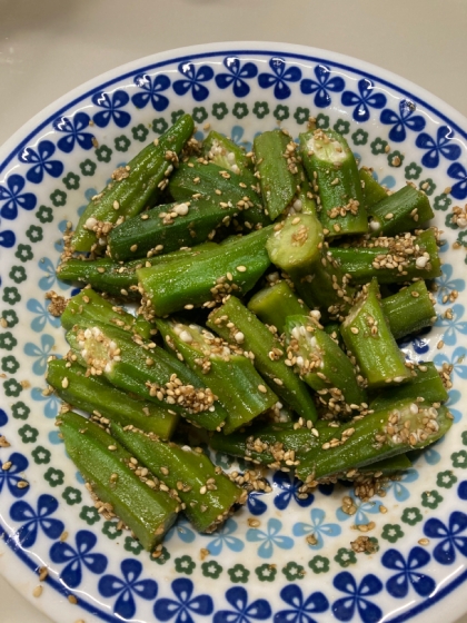 オクラの胡麻和え初めて作りました！
とても美味しくて、子供たちのはしが止まりませんでした(^-^)また作ってみます！