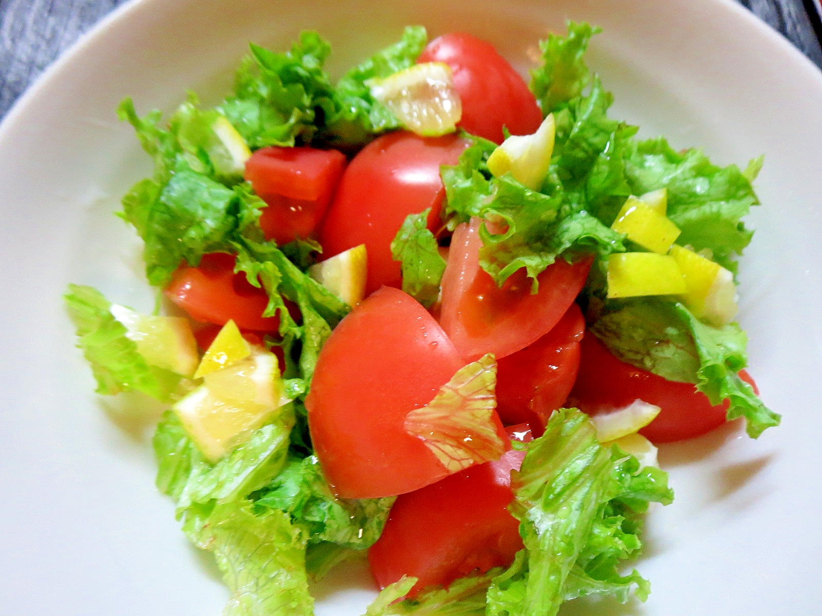 レモン入り簡単野菜サラダ