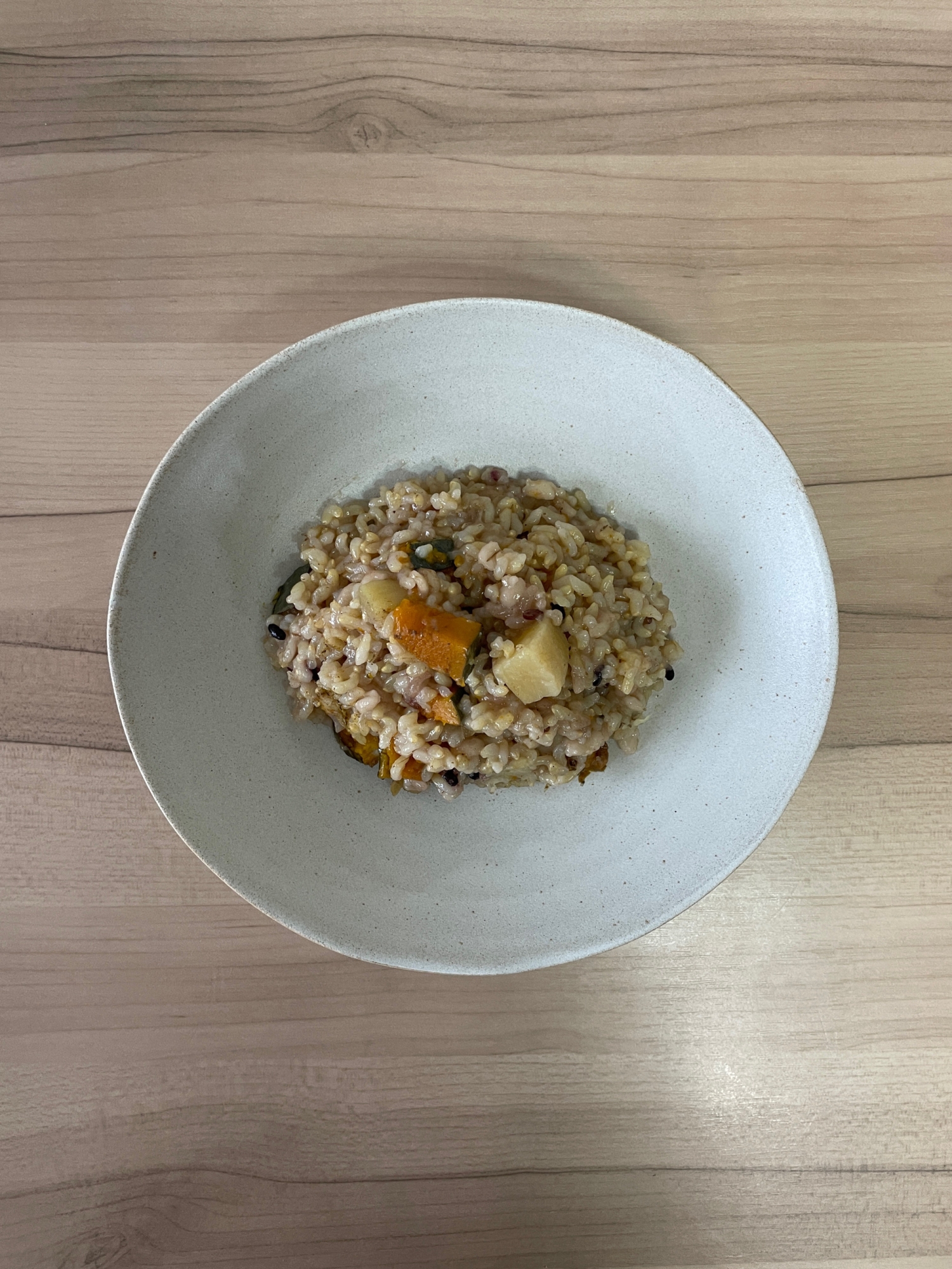 南瓜と薩摩芋の根昆布水カルダモン十穀玄米カレーご飯