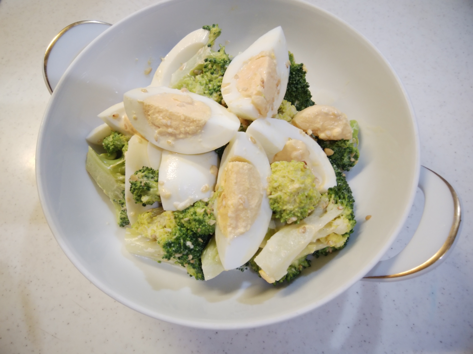 ゴマ味噌ドレッシングで温野菜サラダ♪