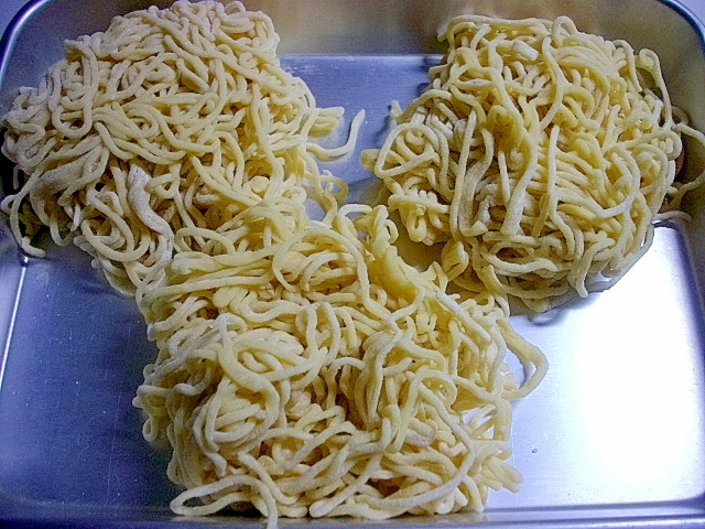 ヌードルメーカーでラー麺