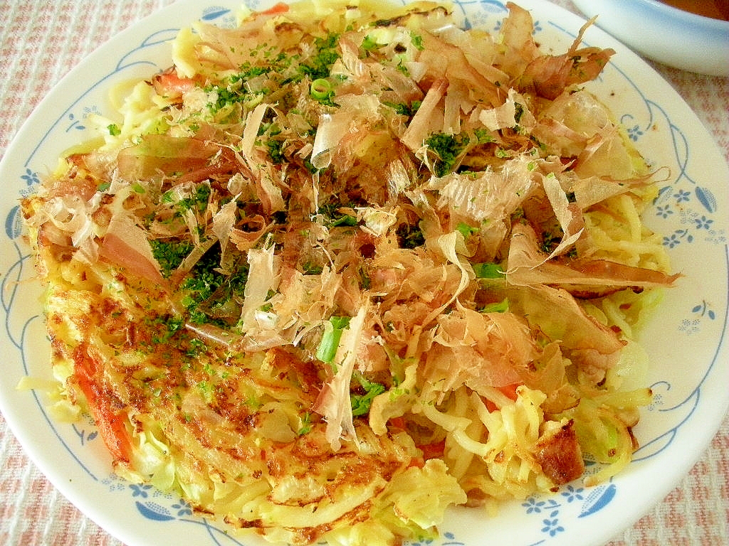 ☆焼きそば麺入りさっぱりお好み焼き☆