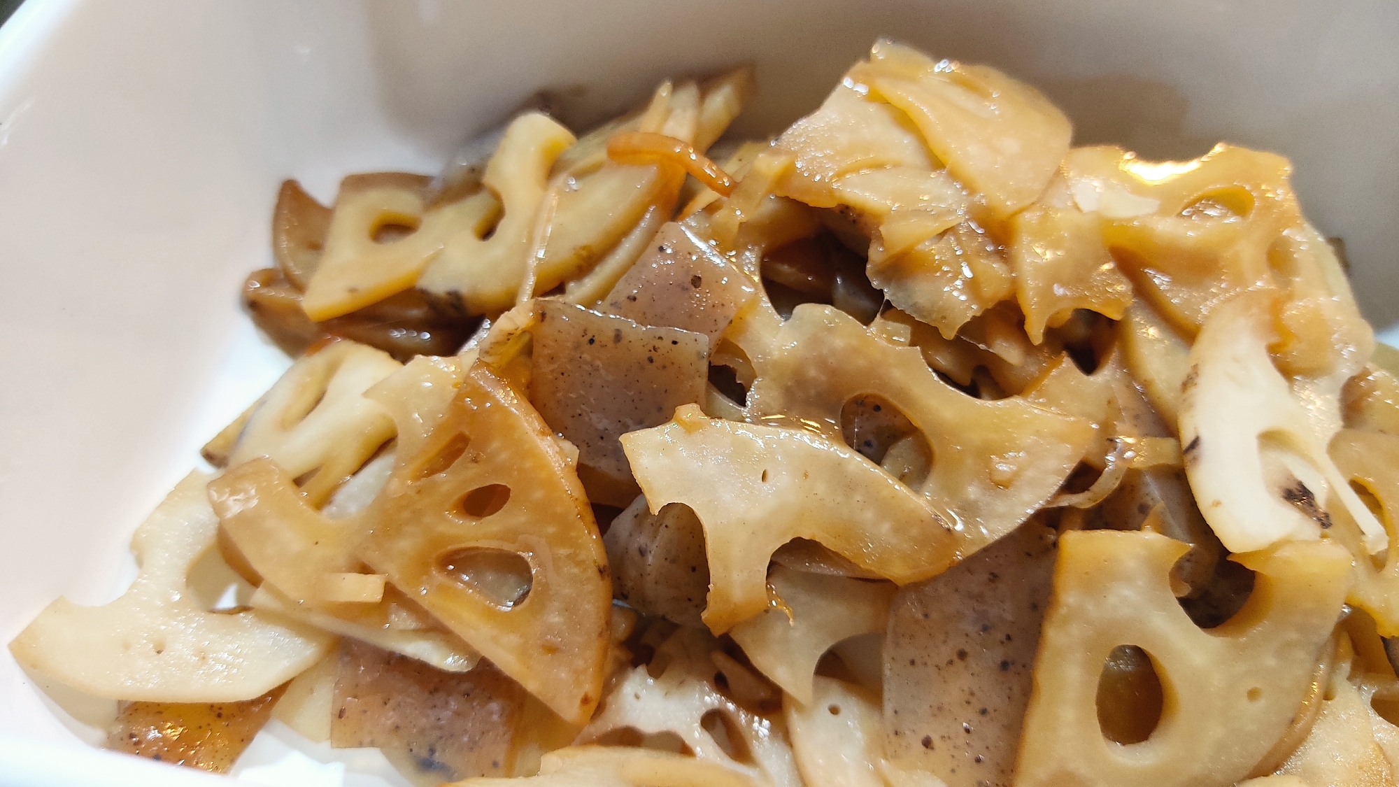 れんこんとこんにゃくの炒め煮