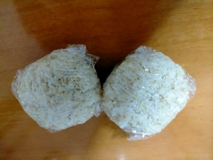 イカのカラシマヨおにぎり