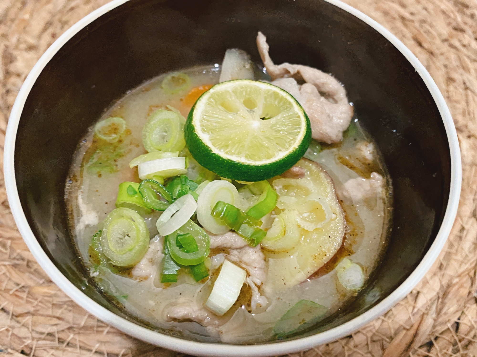 ⑅⃝◍｡すだち入り豚汁｡◍⑅⃝◌