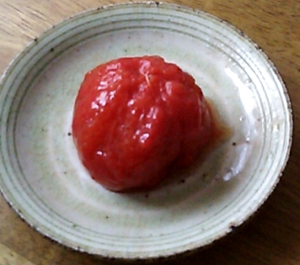 普通サイズのトマトでチャレンジです。美味しく頂きました。ご馳走様でした。