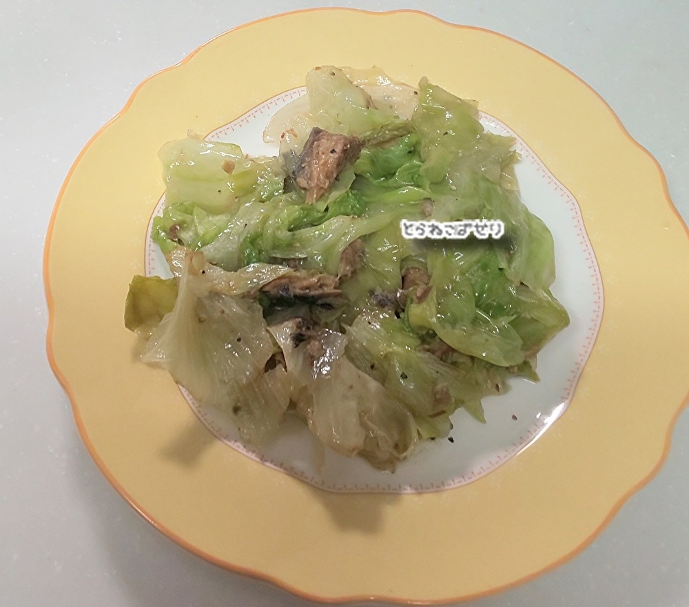 レタスとさば缶炒め