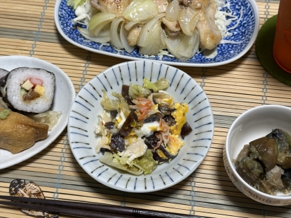 きくらげとカニカマの中華風卵焼き