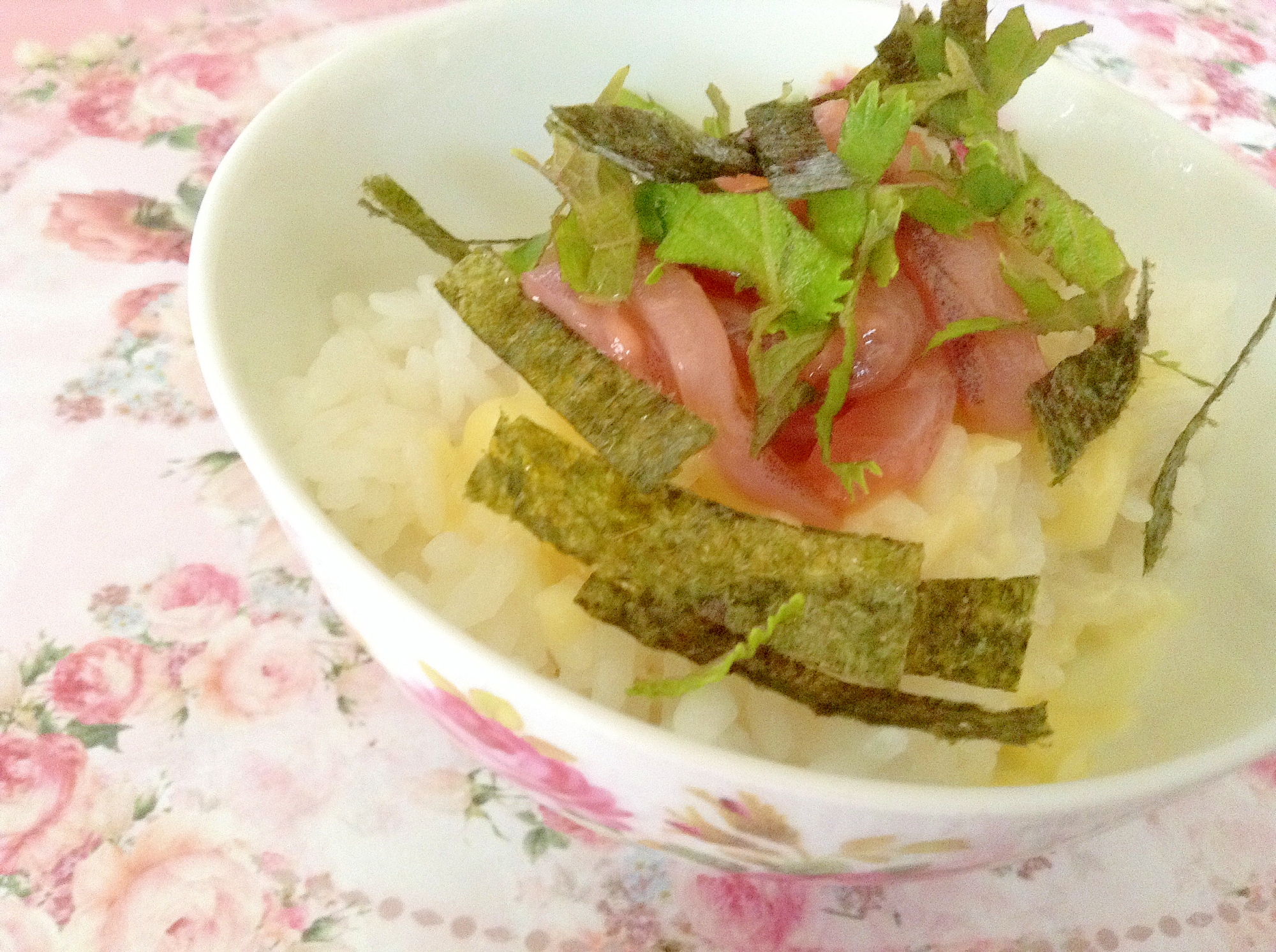 チーズとろける☆イカの塩辛のっけご飯