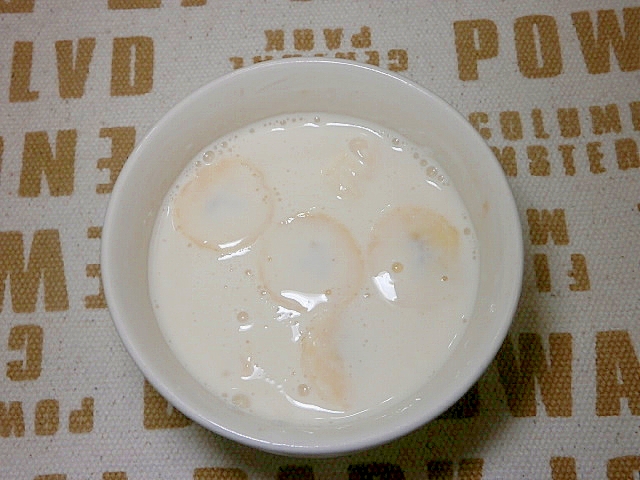 バナナ・キヌアの豆乳ヨーグルト