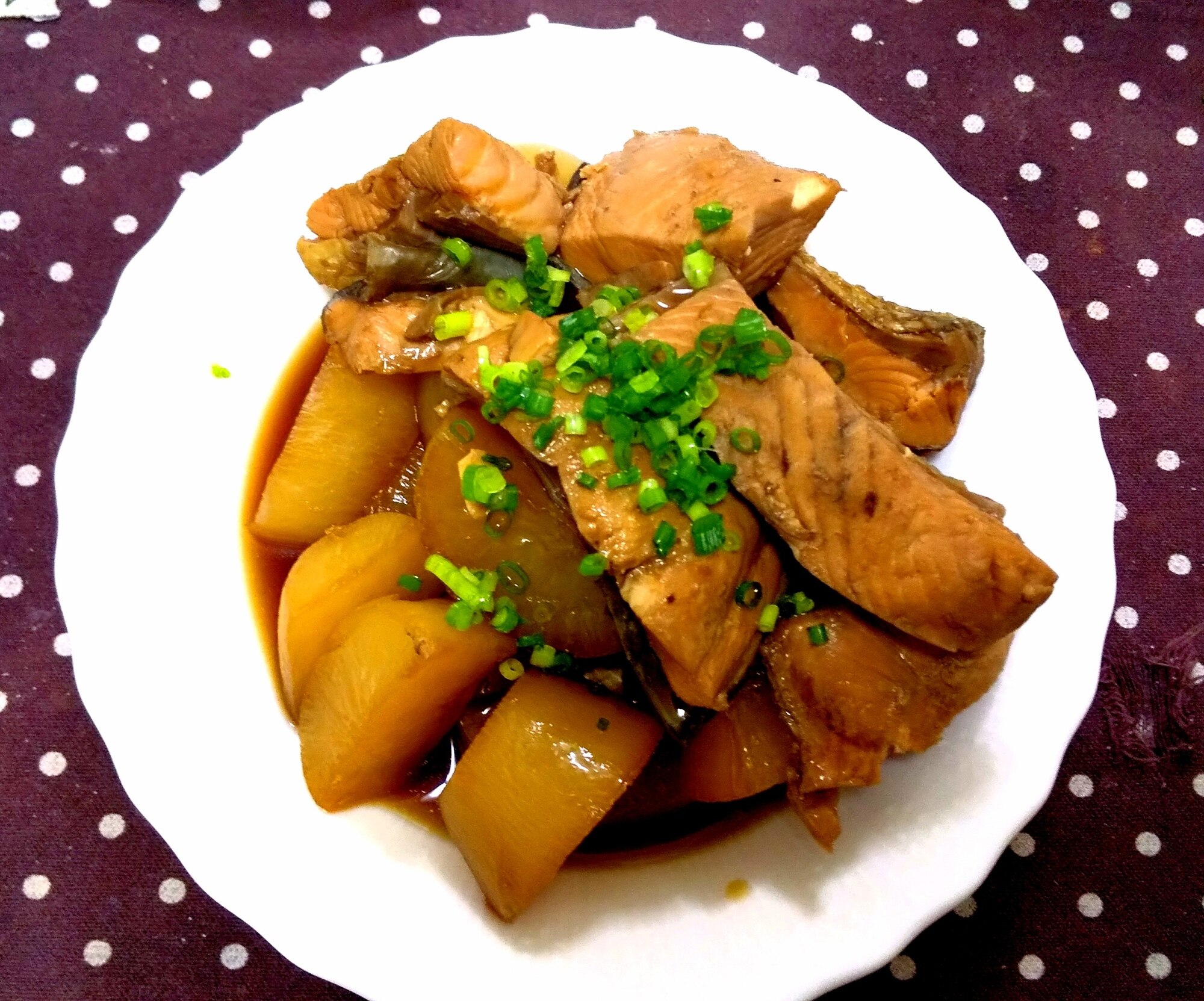 鮭大根 昆布のうま味たっぷり鮭大根のレシピ・つくり方 | キッコーマン