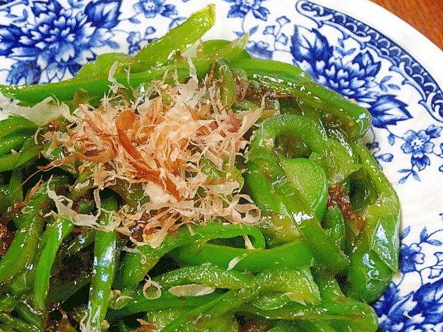 朝の野菜☆ 超簡単「ピーマンかか炒め」 レシピ・作り方 by Startrek