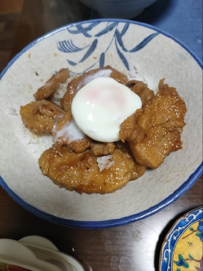黄金比の甘辛タレで超旨い！豚ヒレ肉で簡単角煮丼