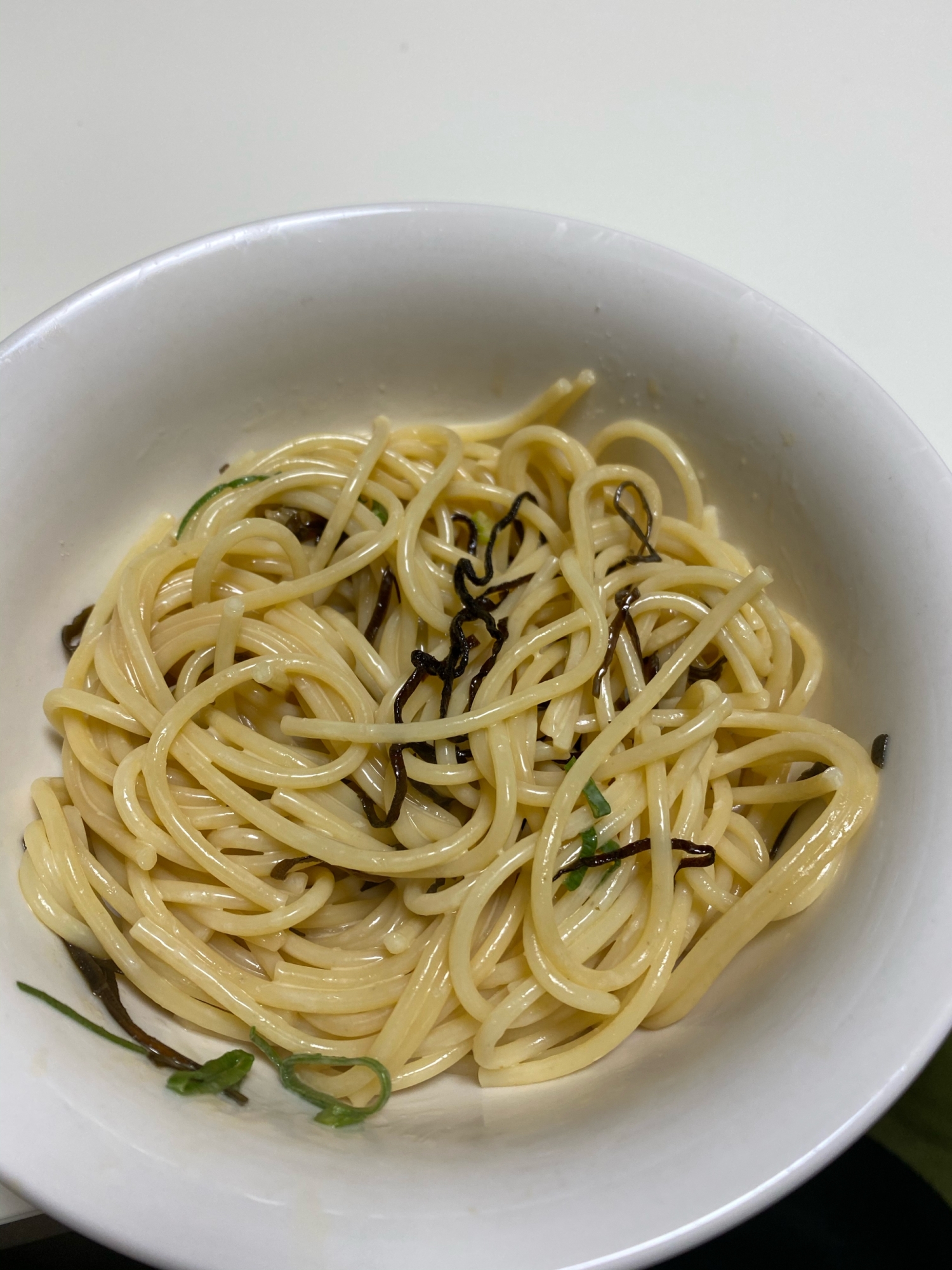 忙しいときのランチに塩昆布めんつゆマヨパスタ