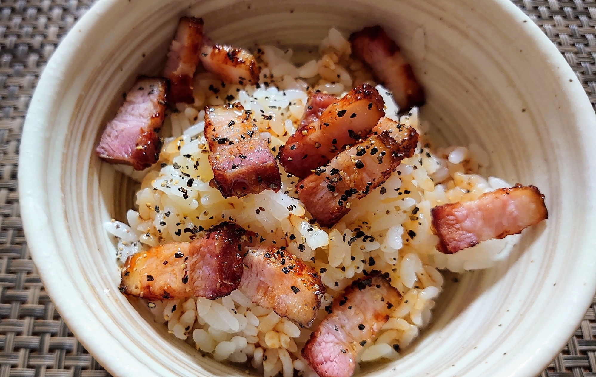 ベーコン丼