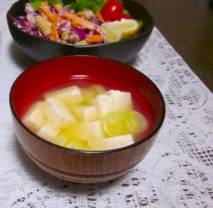白菜玉ねぎ豆腐の味噌汁