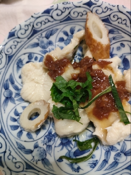ツルン食感が病みつきに！水晶鶏の梅肉ソースがけ