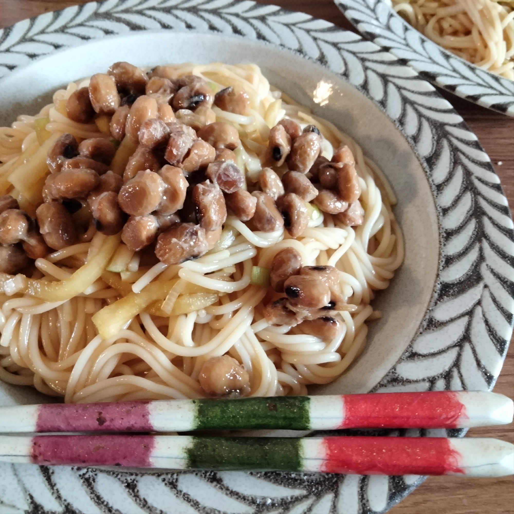 中華風〜米粉パスタ納豆乗せ