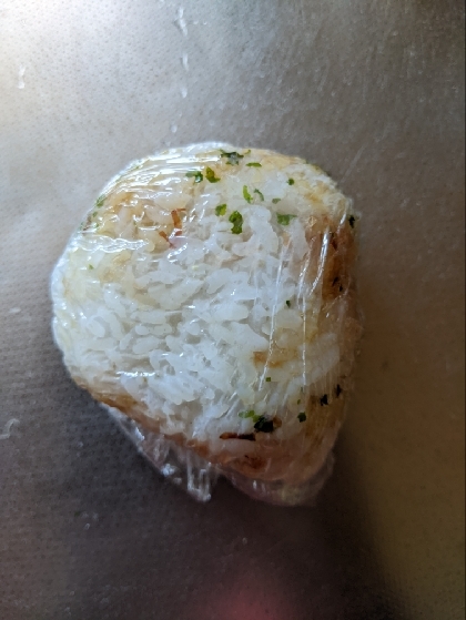 わかめの混ぜご飯おにぎり