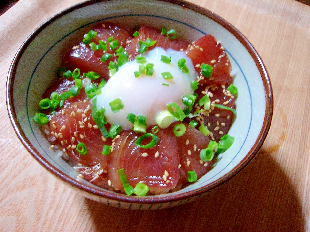 温玉漬けまぐろ丼