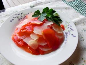 トマトとヤーコンのサラダ