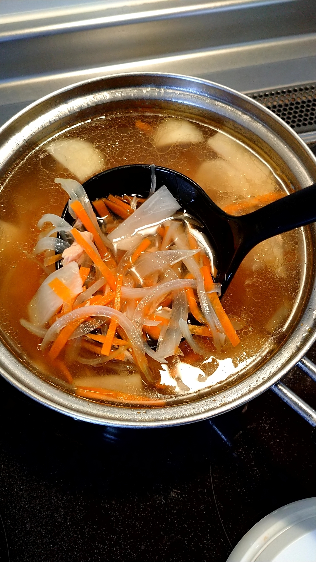 ツナと野菜のコンソメスープ