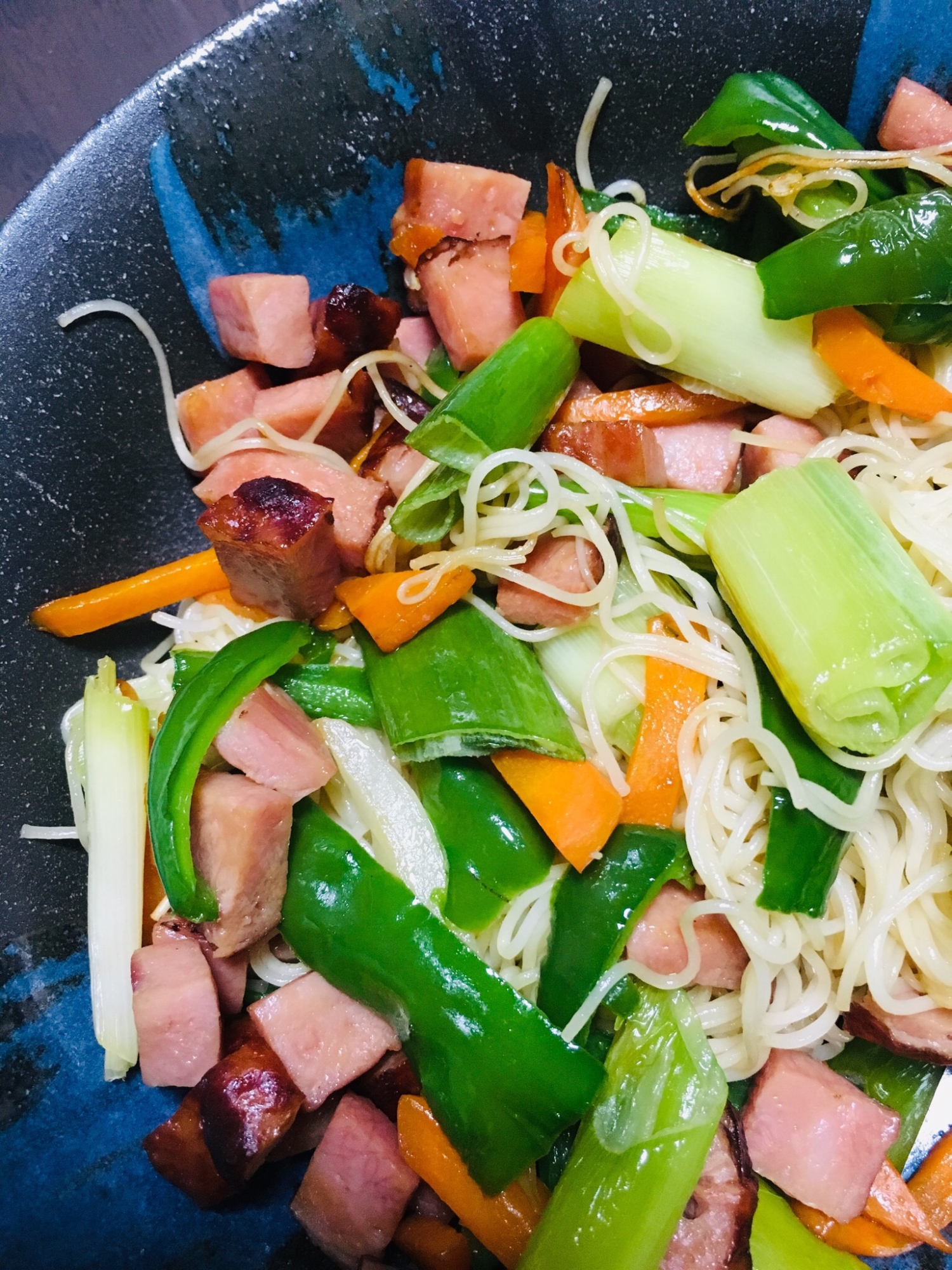 野菜いっぱいのそうめんチャンプルー♪焼き豚で