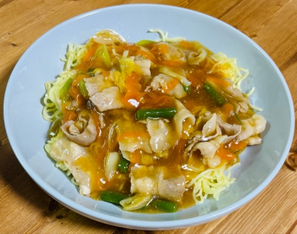 オイスター風味のあんdeパリパリかた焼きそば