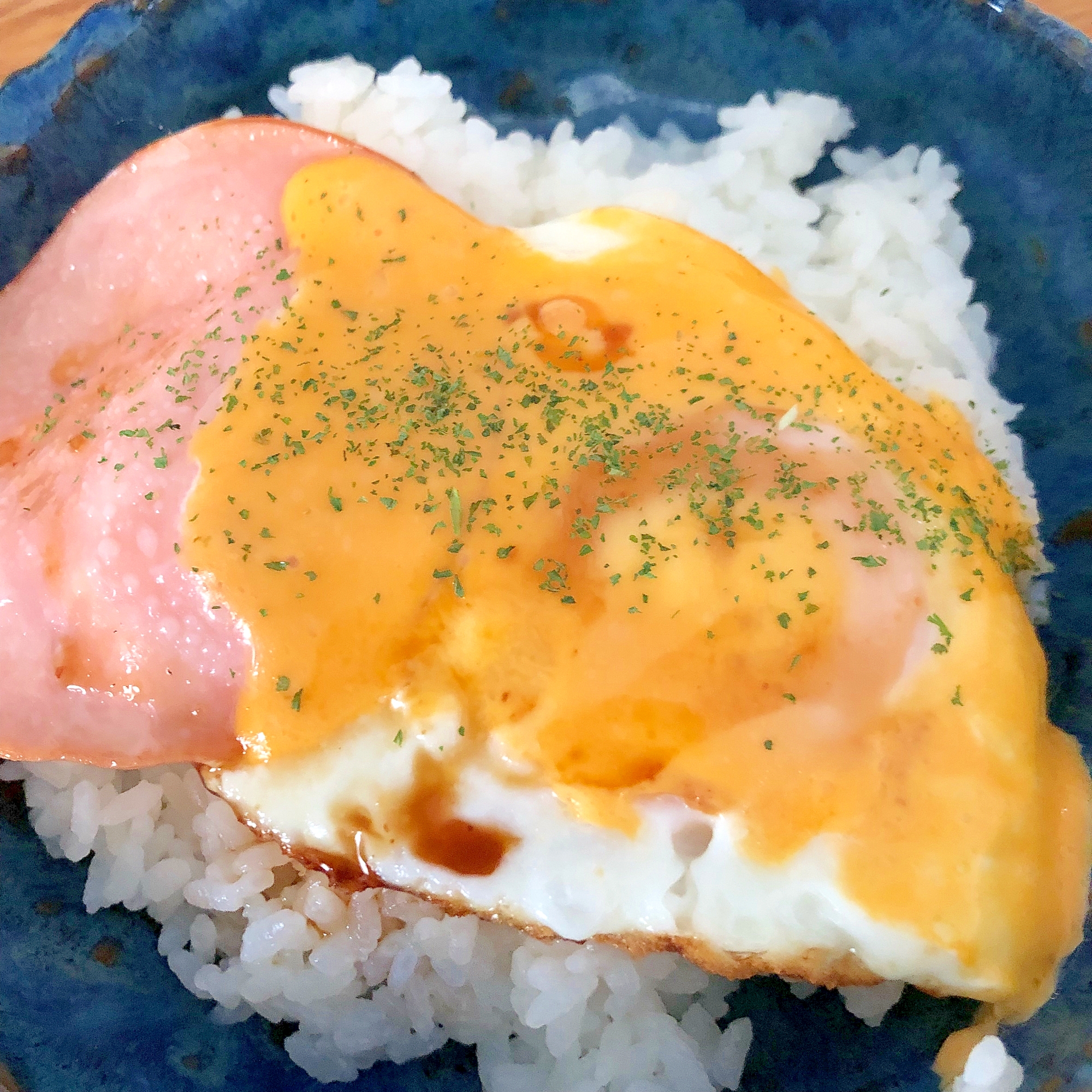 ハムと卵とチーズの丼★