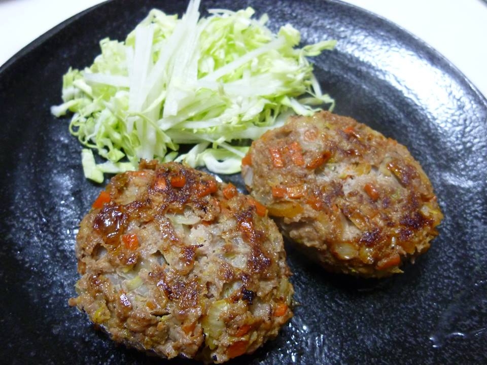 野菜たっぷりハンバーグ