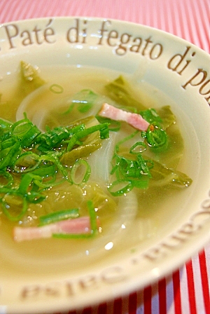 白菜と玉ねぎのコンソメスープ
