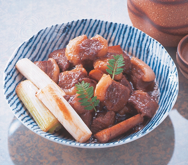 馬ばら肉の角煮