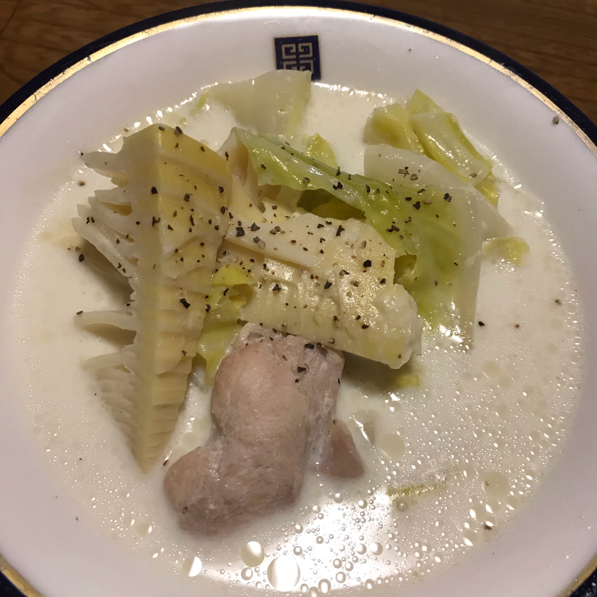 春キャベツと筍とチキンのクリーム煮