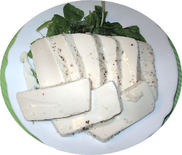 えごま油で食べる塩麹豆腐