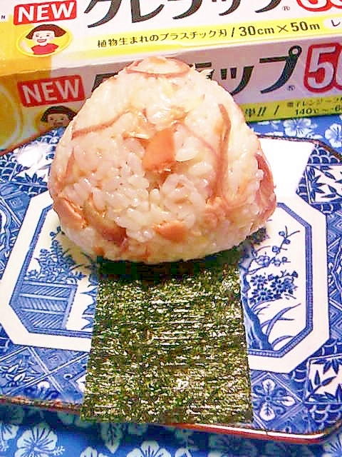 新潟県　鮭の焼き漬けと茗荷酢飯おにぎり