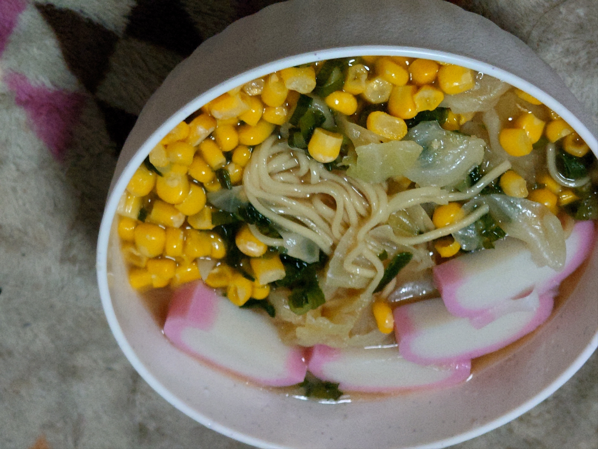 キャベツねぎコーンラーメン