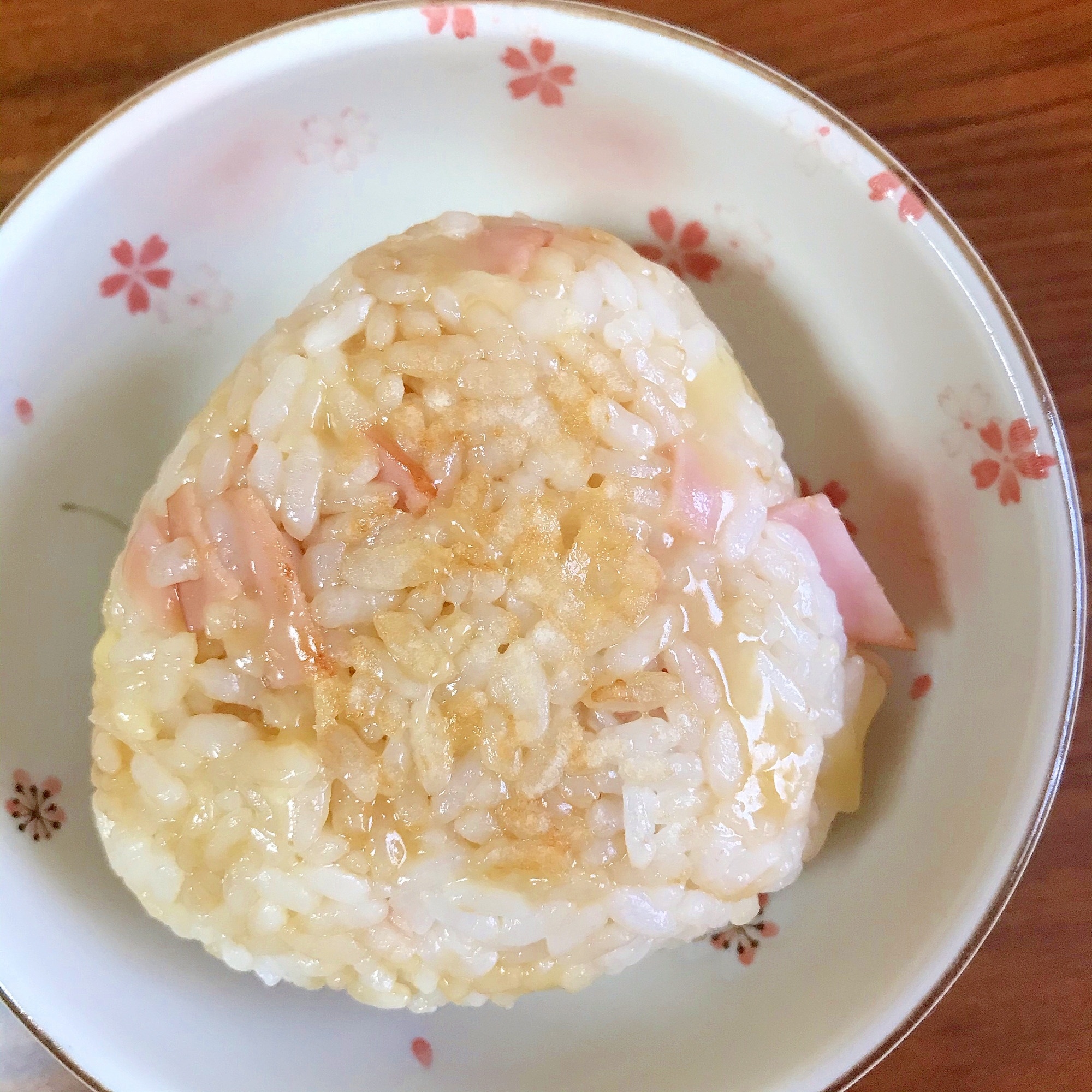 ハムとチーズの醤油焼きおにぎり
